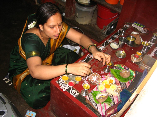 Des: Sri Mangala Gowri Vratham, Mangala Gauri Puja or Mangala Gauri Vrat is also known as Shravan Mangalvar (Tuesday)